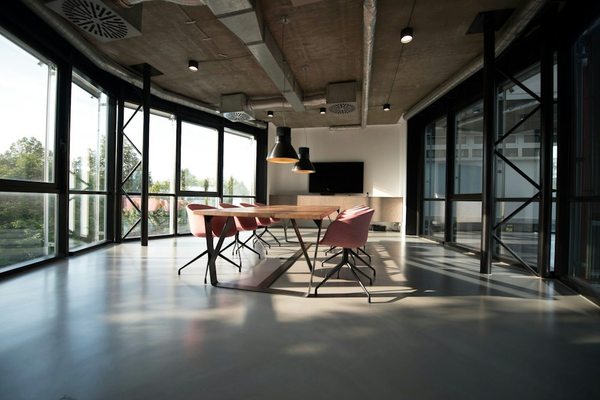Büro ve ofis temizliği için temsili mekân veya temizlik görseli